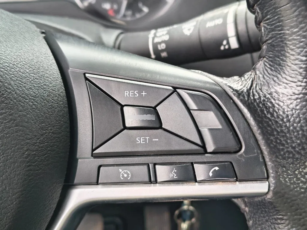 Nissan Navara Dc 4x2 2.3tdi Xe año 2023