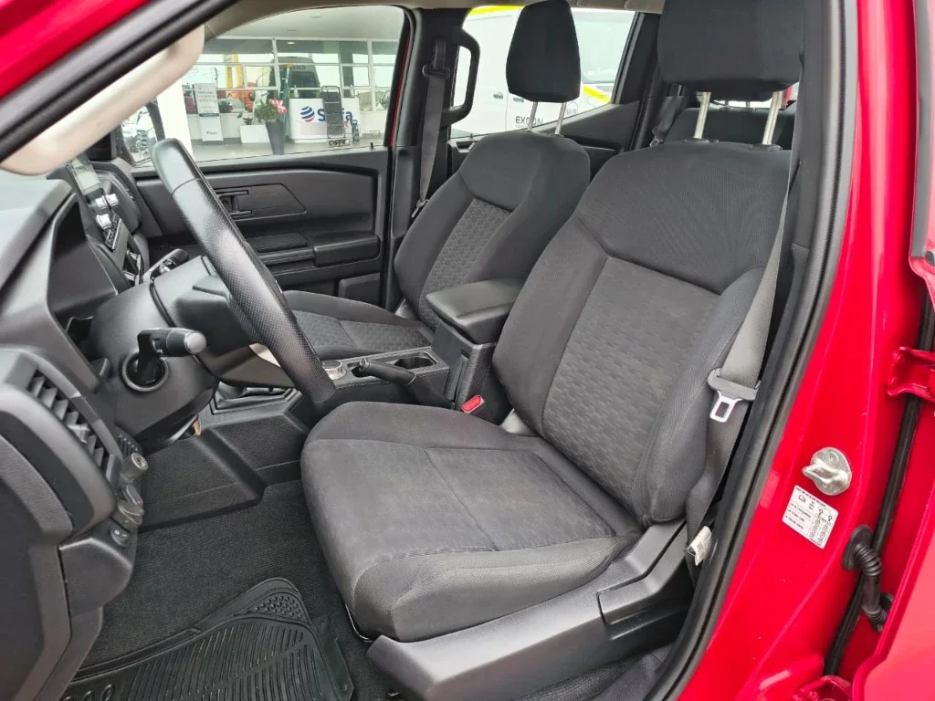 Mitsubishi L200 Katana D/c 2.4 Tdi Mt Xrt 4x4 año 2024