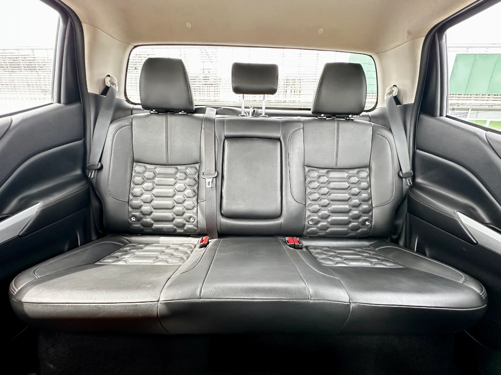 Nissan Navara Navara Dc 4x4 2.3tdi Le At año 2023