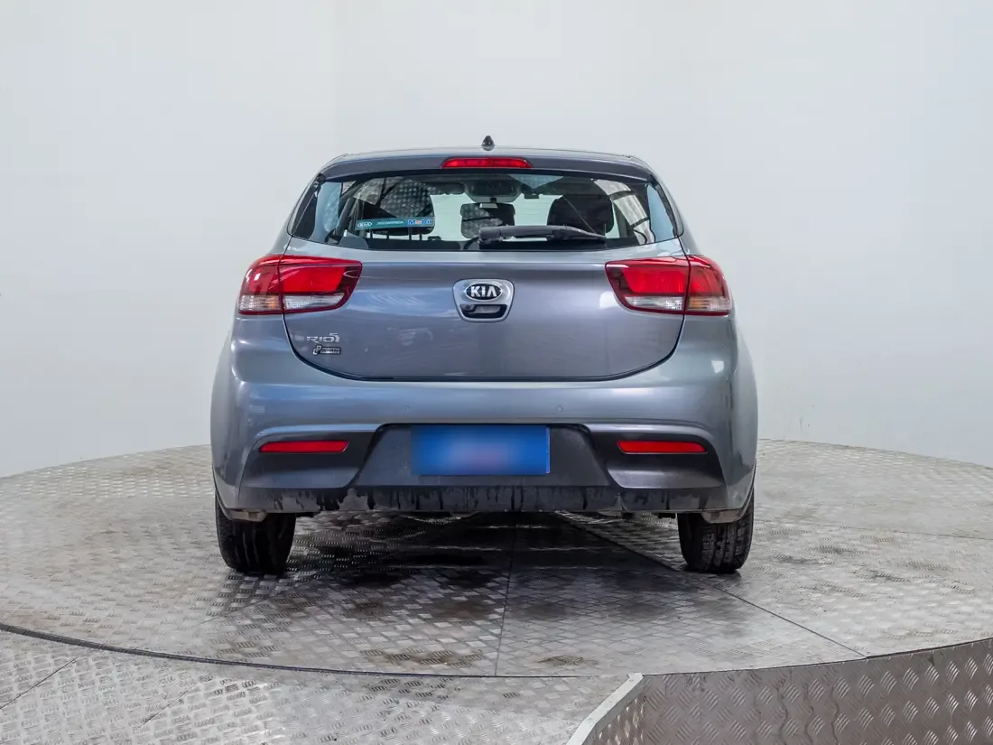 Kia Rio 5 Rio 5 1.4 Ex Ac 6mt 5p año 2018