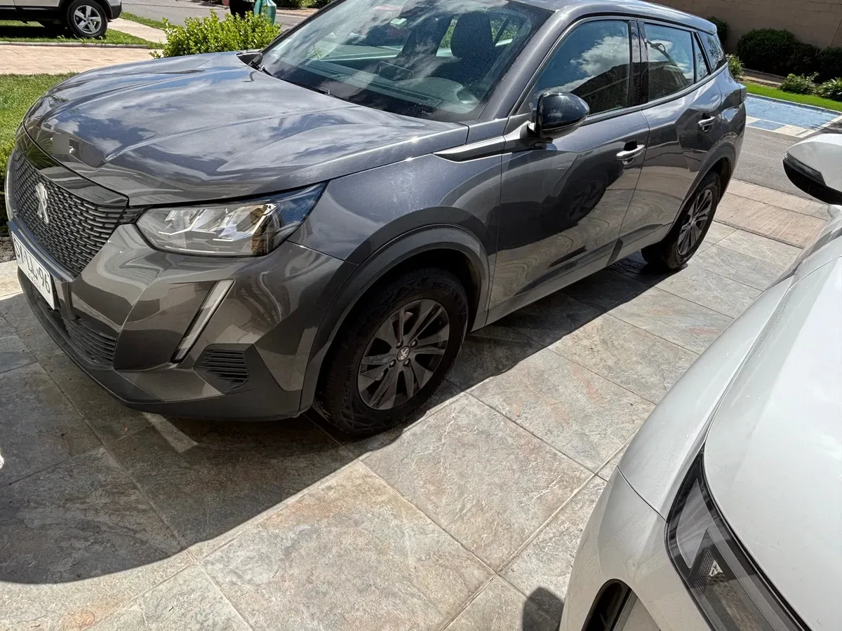PEUGEOT 2008 4x2 1.2 año 2023