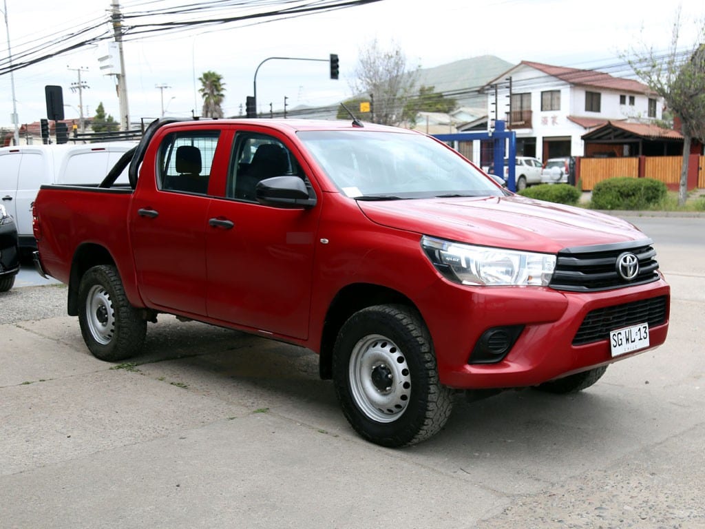 Toyota Hilux Pickup 4p 4x4 2.4 año 2022