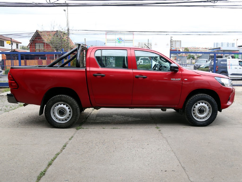 Toyota Hilux Pickup 4p 4x4 2.4 año 2022