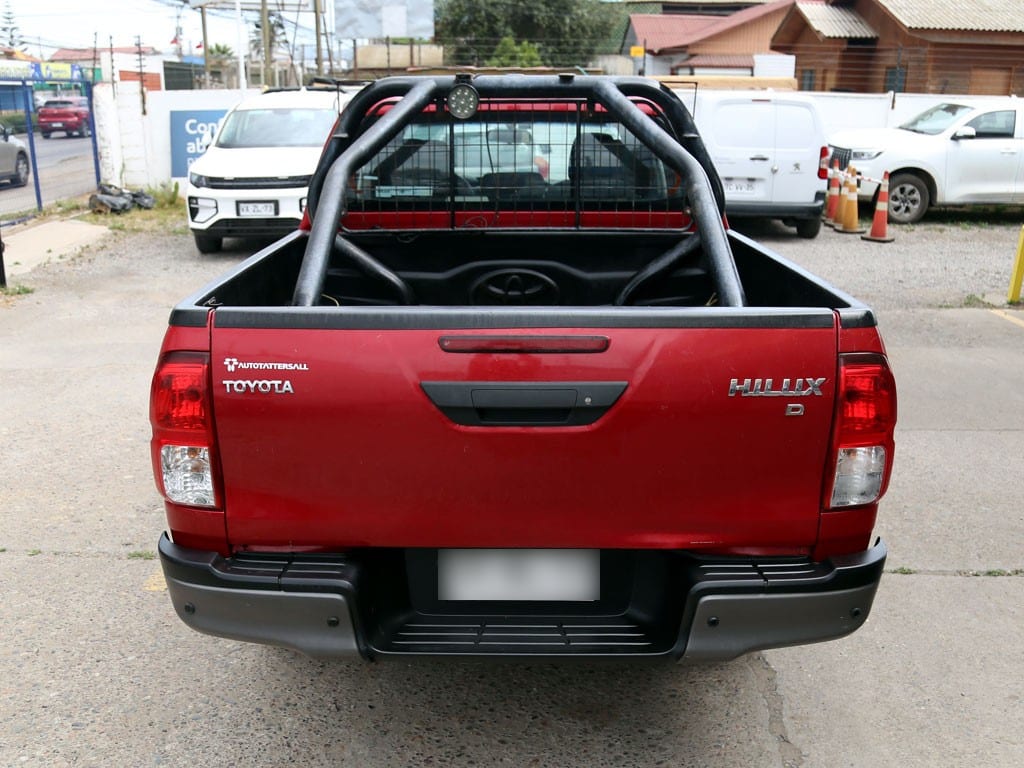 Toyota Hilux Pickup 4p 4x4 2.4 año 2022