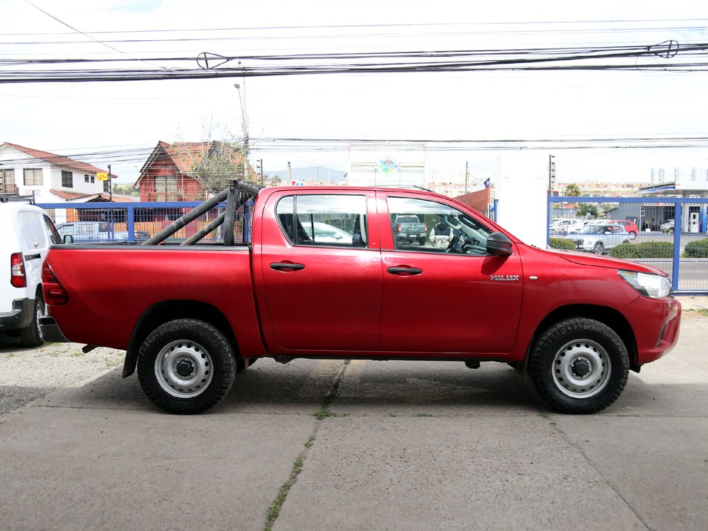 Toyota Hilux 2.4 Dx Diesel 4x4 año 2022