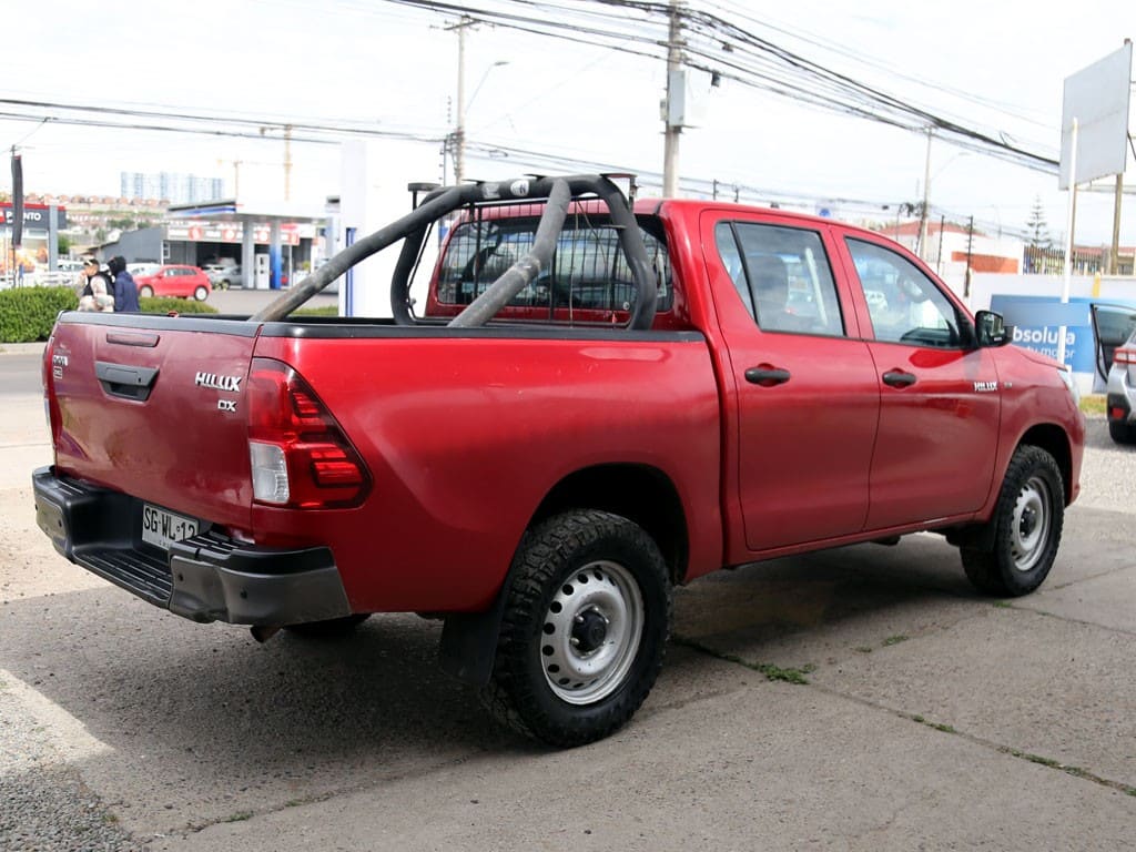 Toyota Hilux 2.4 Dx Diesel 4x4 año 2022