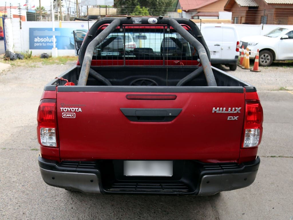 Toyota Hilux 2.4 Dx Diesel 4x4 año 2022