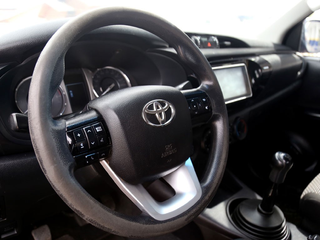 Toyota Hilux 2.4 Dx Diesel 4x4 año 2022