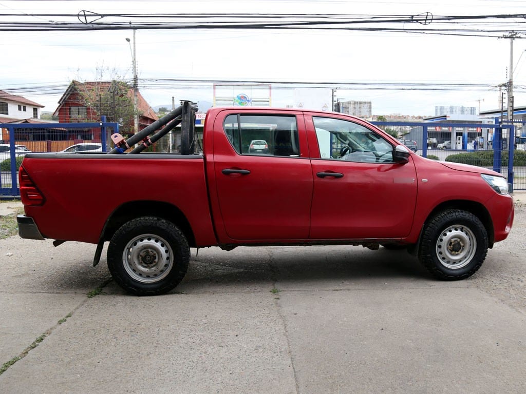 Toyota Hilux Pickup 4p 4x4 2.4 año 2022