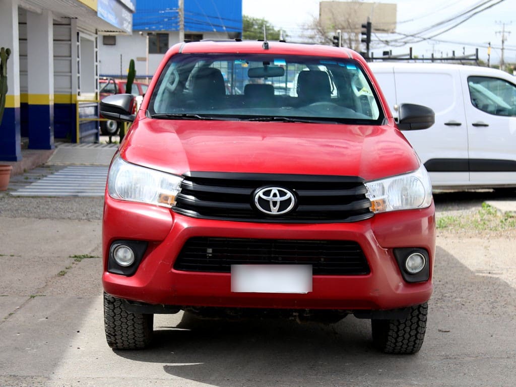 Toyota Hilux D Cab Dx 4x4 2.4 año 2022