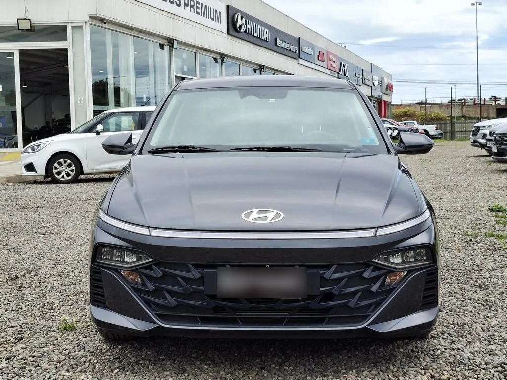 Hyundai Accent Bn7i Mpi Cvt 1.5 At Design año 2025
