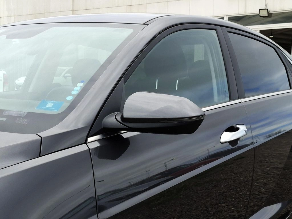Hyundai Accent Bn7i Mpi Cvt 1.5 At Design año 2025