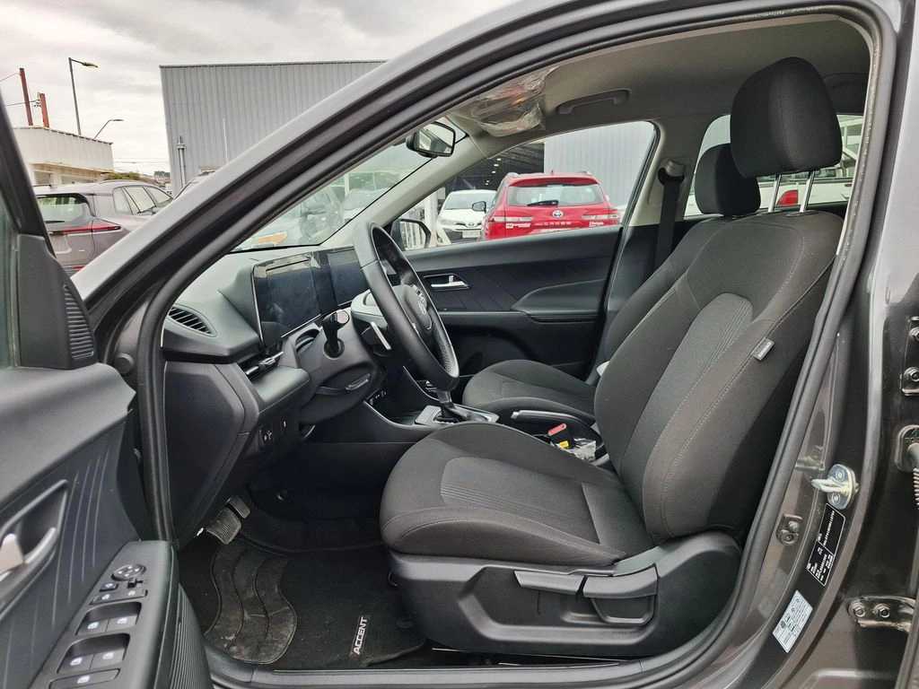 Hyundai Accent Bn7i Mpi Cvt 1.5 At Design año 2025