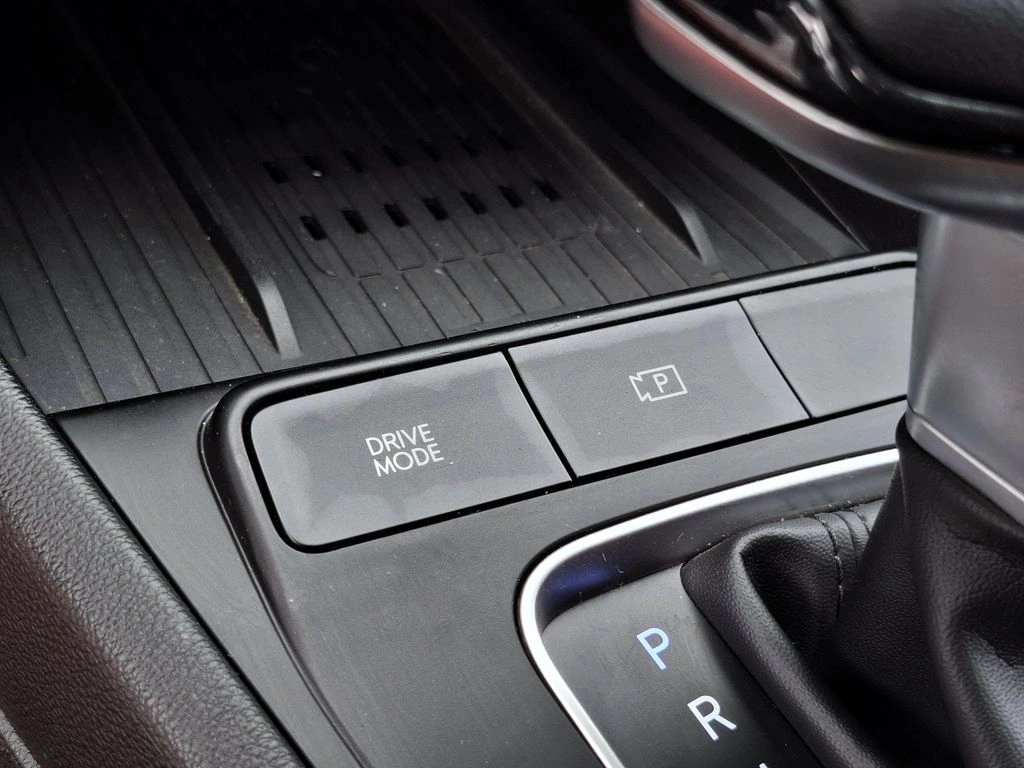 Hyundai Accent Bn7i Mpi Cvt 1.5 At Design año 2025