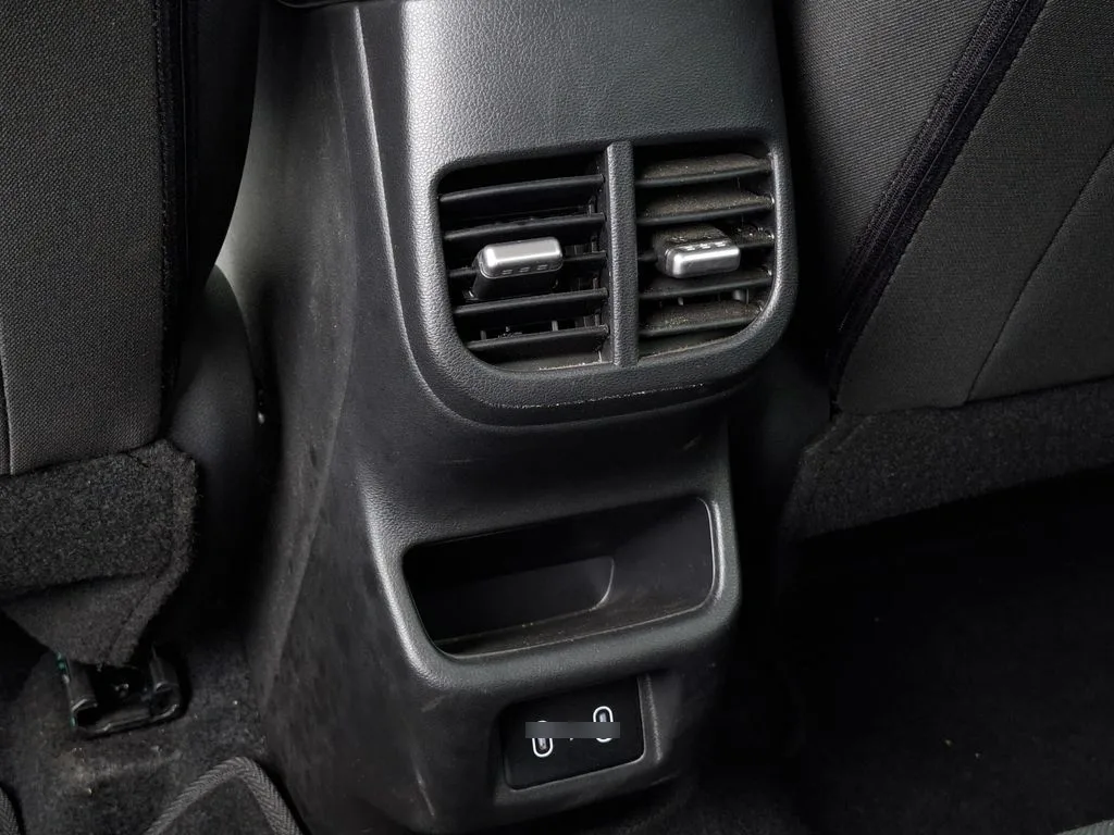 Hyundai Accent Bn7i Mpi Cvt 1.5 At Design año 2025