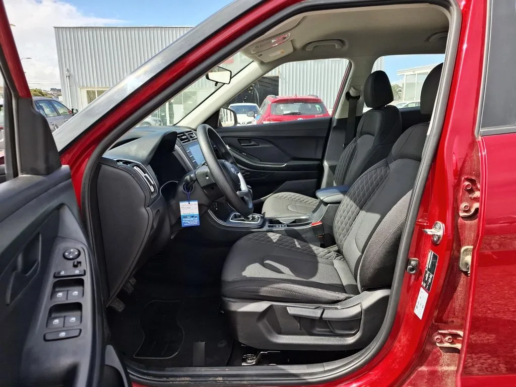 Hyundai Creta 1.5 Su2i Plus Mt año 2024