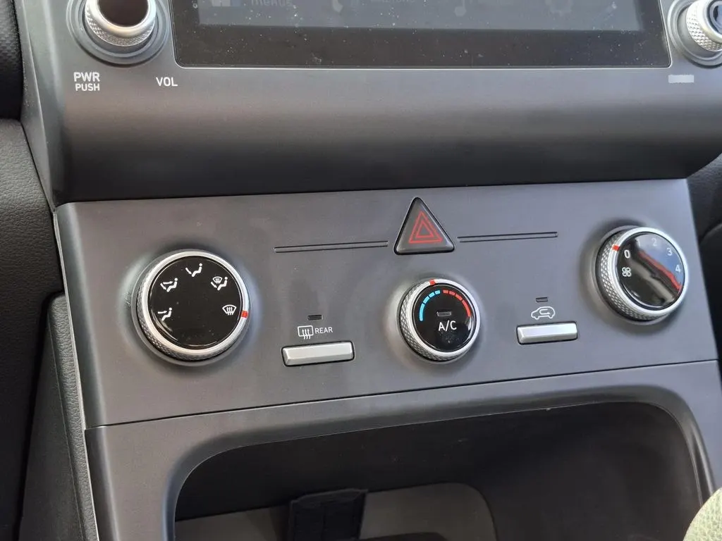 Hyundai Creta 1.5 Su2i Plus Mt año 2024