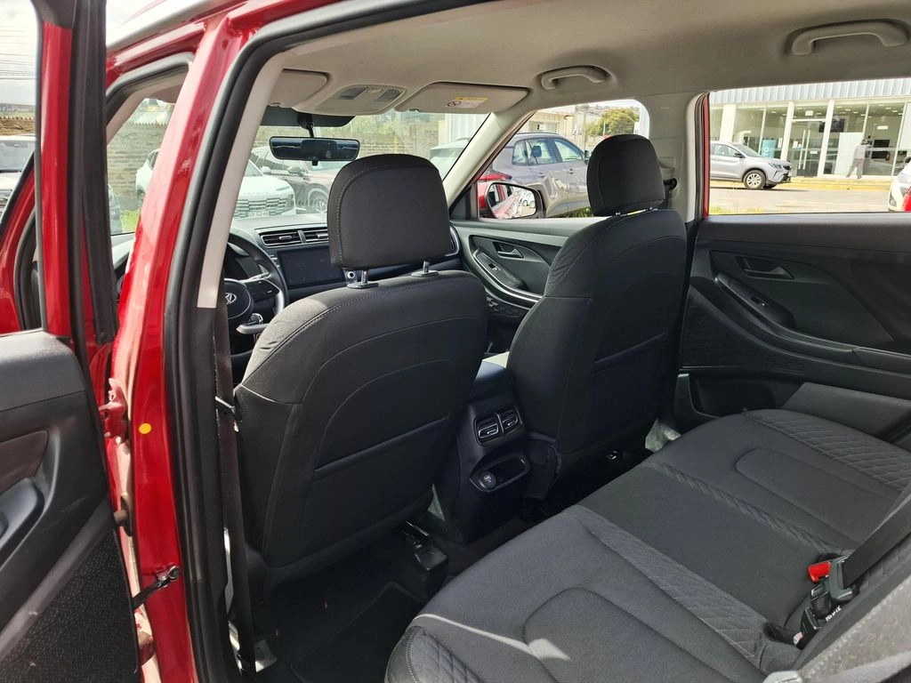 Hyundai Creta 1.5 Su2i Plus Mt año 2024