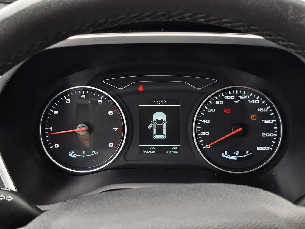 JAC Js8 Luxury 1.5 año 2023