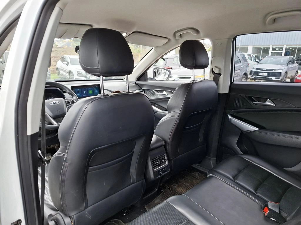 JAC Js8 Luxury 1.5 año 2023