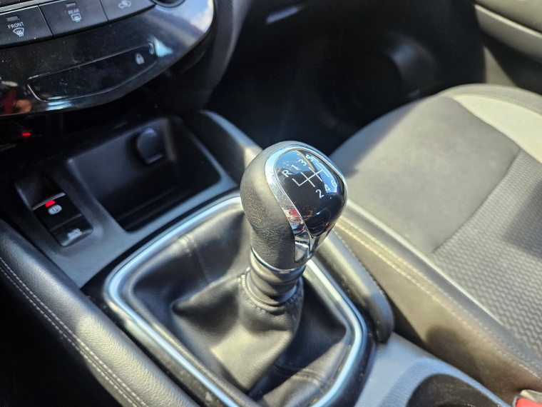 Nissan Qashqai Sense 2.0 Mt año 2020