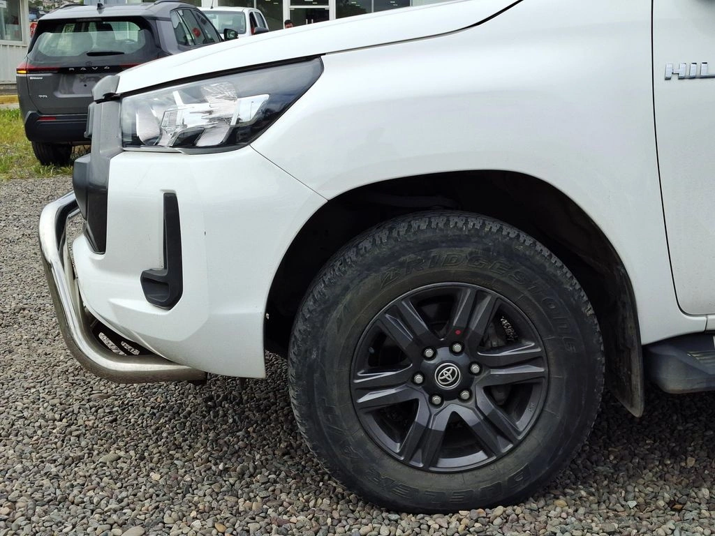 Toyota Hilux Doble Cabina 2.4 4x2 año 2021