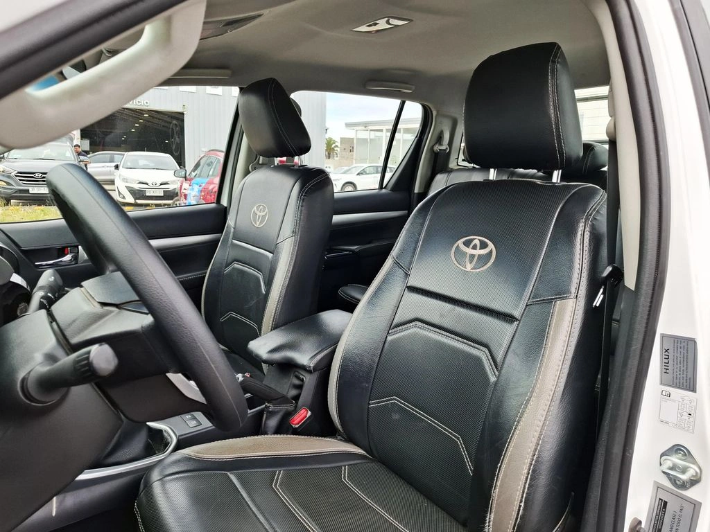Toyota Hilux Doble Cabina 2.4 4x2 año 2021