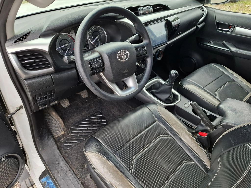 Toyota Hilux Doble Cabina 2.4 4x2 año 2021