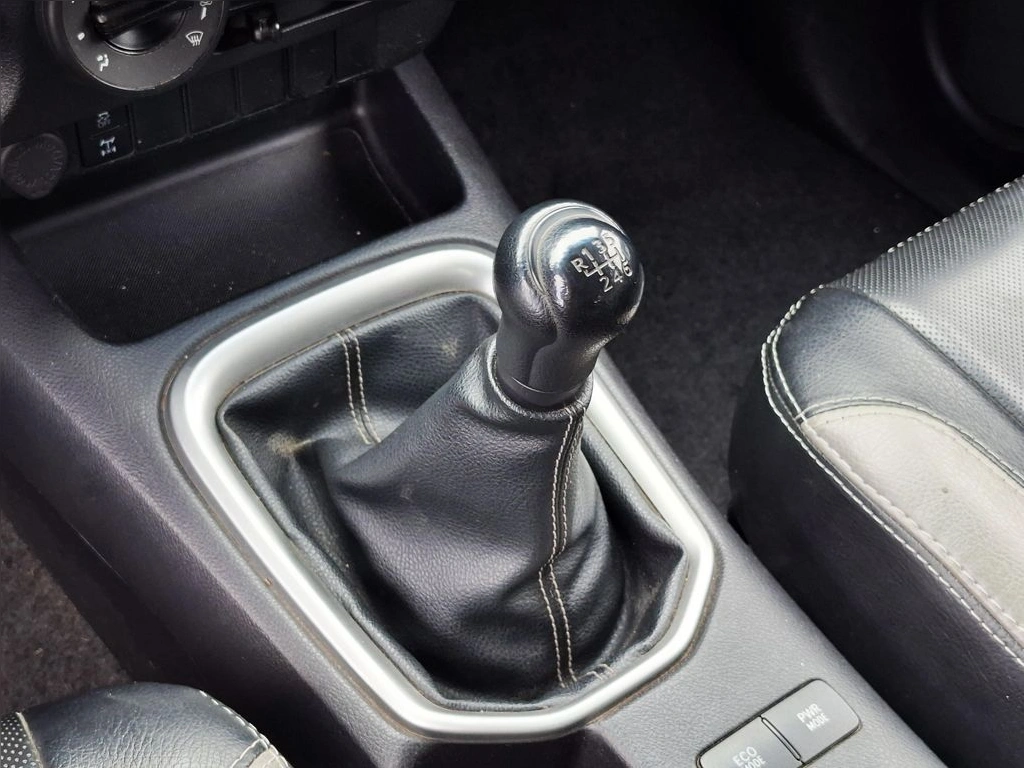 Toyota Hilux Doble Cabina 2.4 4x2 año 2021