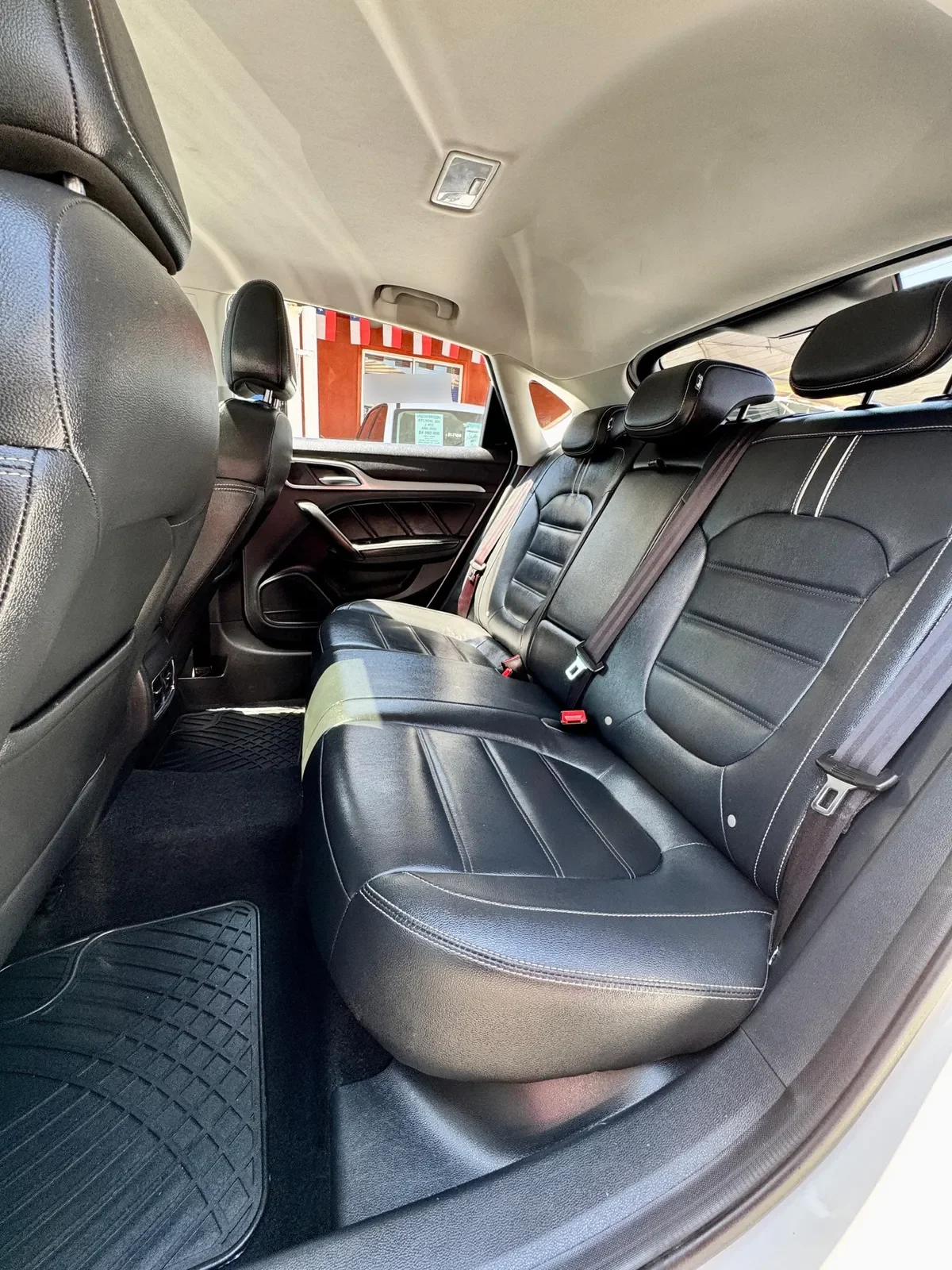 MG Mg6 1.5 Dlx At año 2023