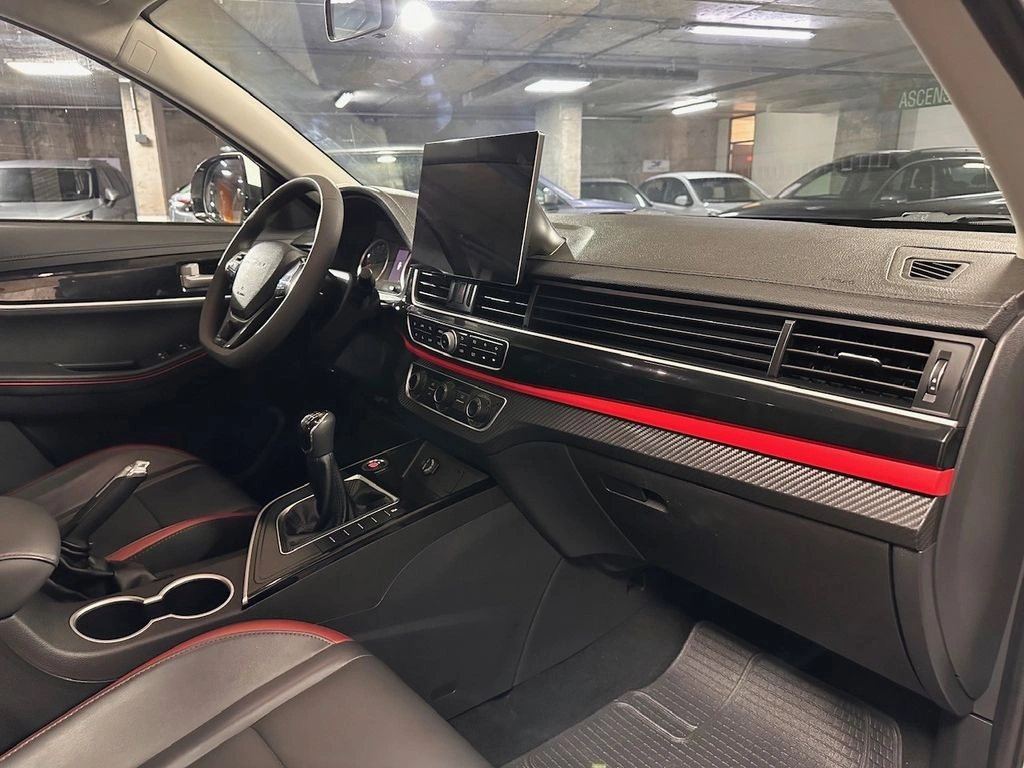 Dongfeng T5 Lux 1.8 año 2025