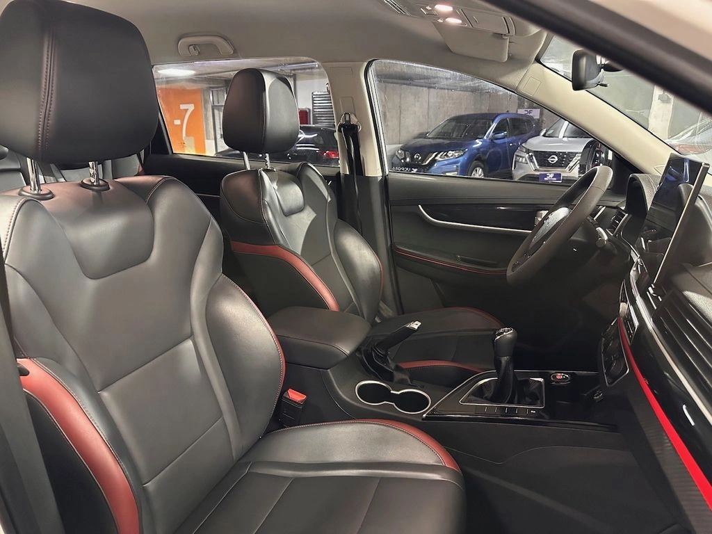 Dongfeng T5 Lux 1.8 año 2025