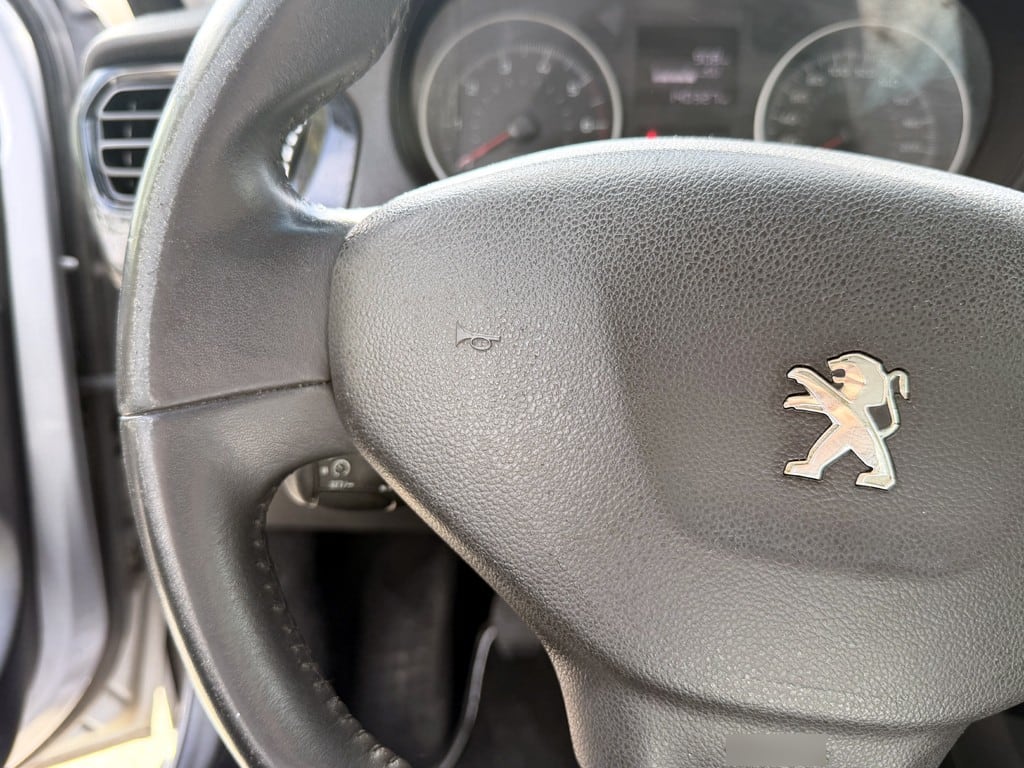 Peugeot 301 1.6 Allure Hdi año 2023