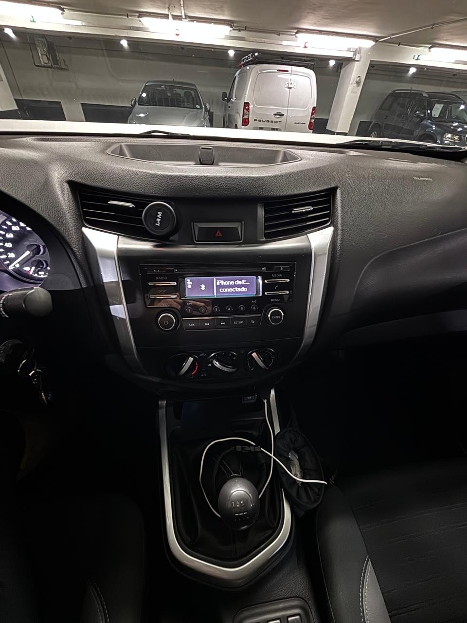 NISSAN NAVARA 2.3 Dc Xe Mt 4x2 Diesel año 2022