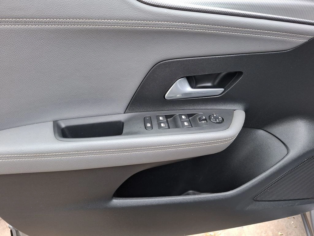 Opel Mokka 1.2t Elegance Mt año 2023