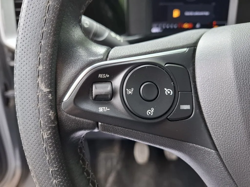 Opel Mokka 1.2t Elegance Mt año 2023