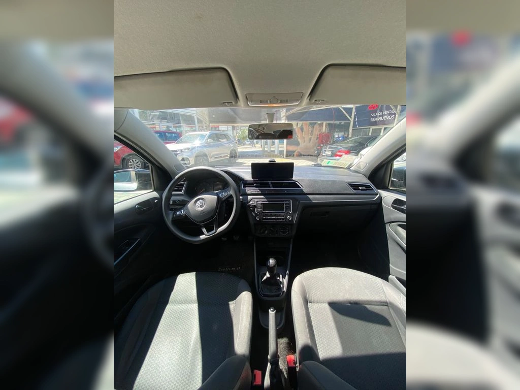 Volkswagen Voyage 1.6 Trendline 4x2 Ac 2ab Mt 4p año 2022