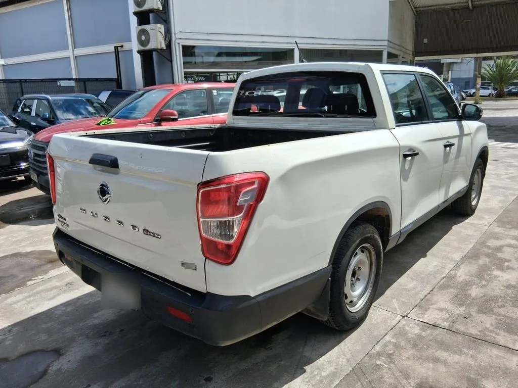 Ssangyong Grand Musso 2.2 Grand Lx Td Diesel 2wd Mt6 4p año 2022