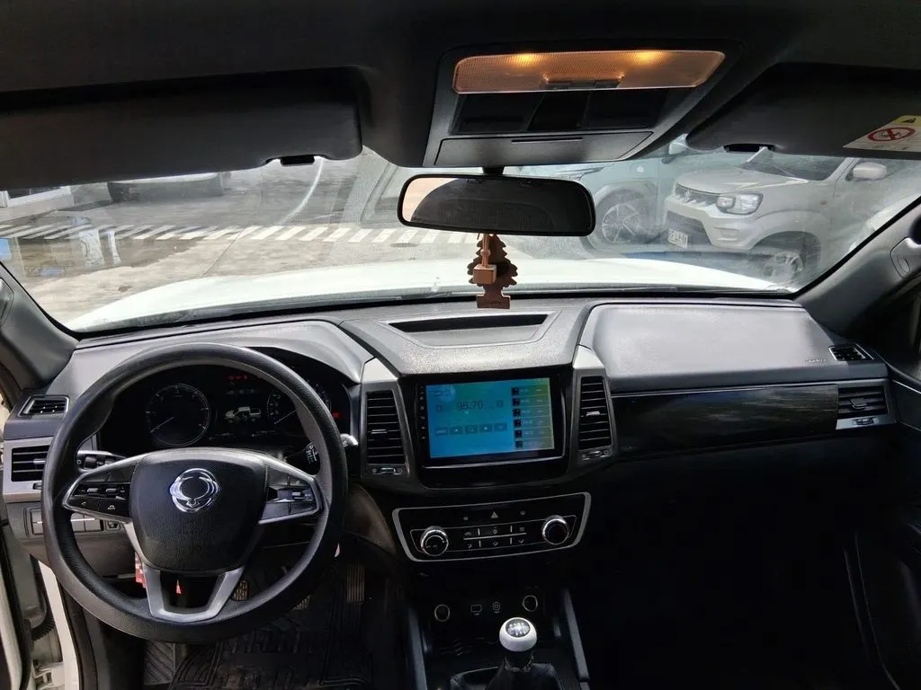 Ssangyong Grand Musso 2.2 Grand Lx Td Diesel 2wd Mt6 4p año 2022
