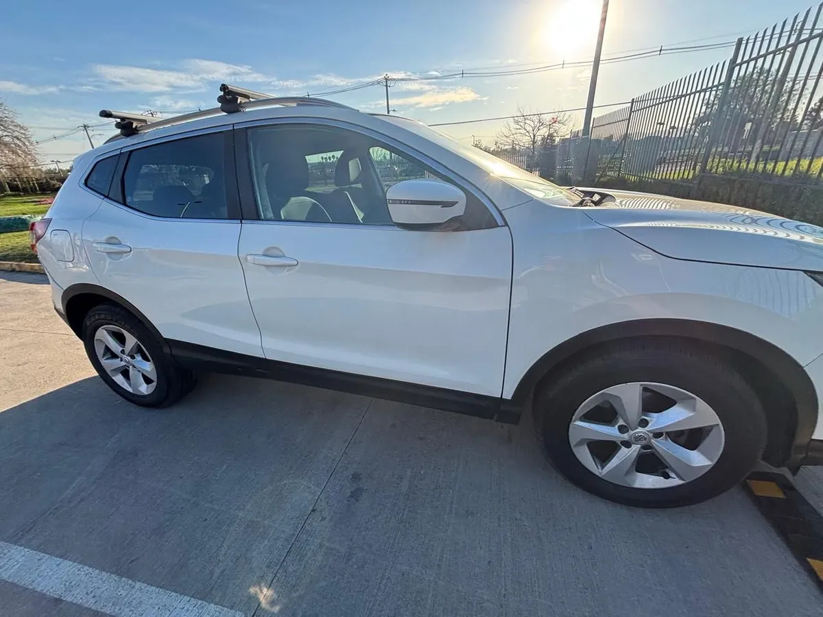 NISSAN QASHQAI  año 2018