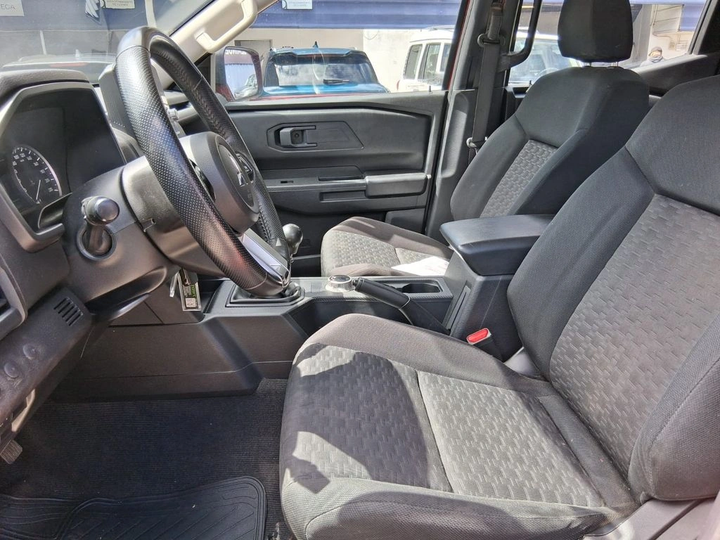 Mitsubishi L200 2.4 Katana Crt Diesel Dob. Cab. 4x4 Mt 4p año 2024