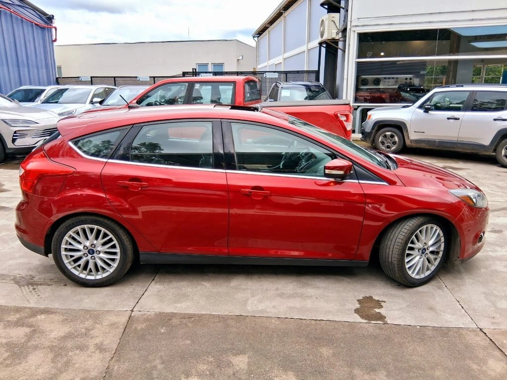 Ford Focus New Titanium 2.0 Aut año 2015