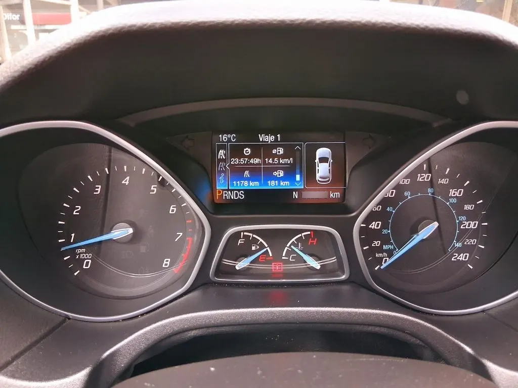 Ford Focus New Titanium 2.0 Aut año 2015