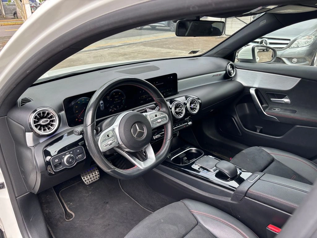 Mercedes-Benz A 250 2.0 Turbo año 2021
