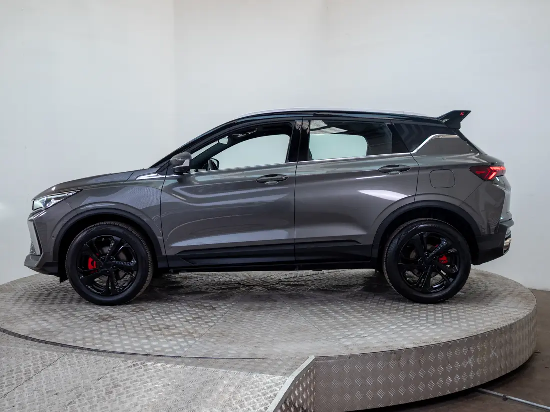 Geely Coolray 1.5 Sport 7dct At año 2025