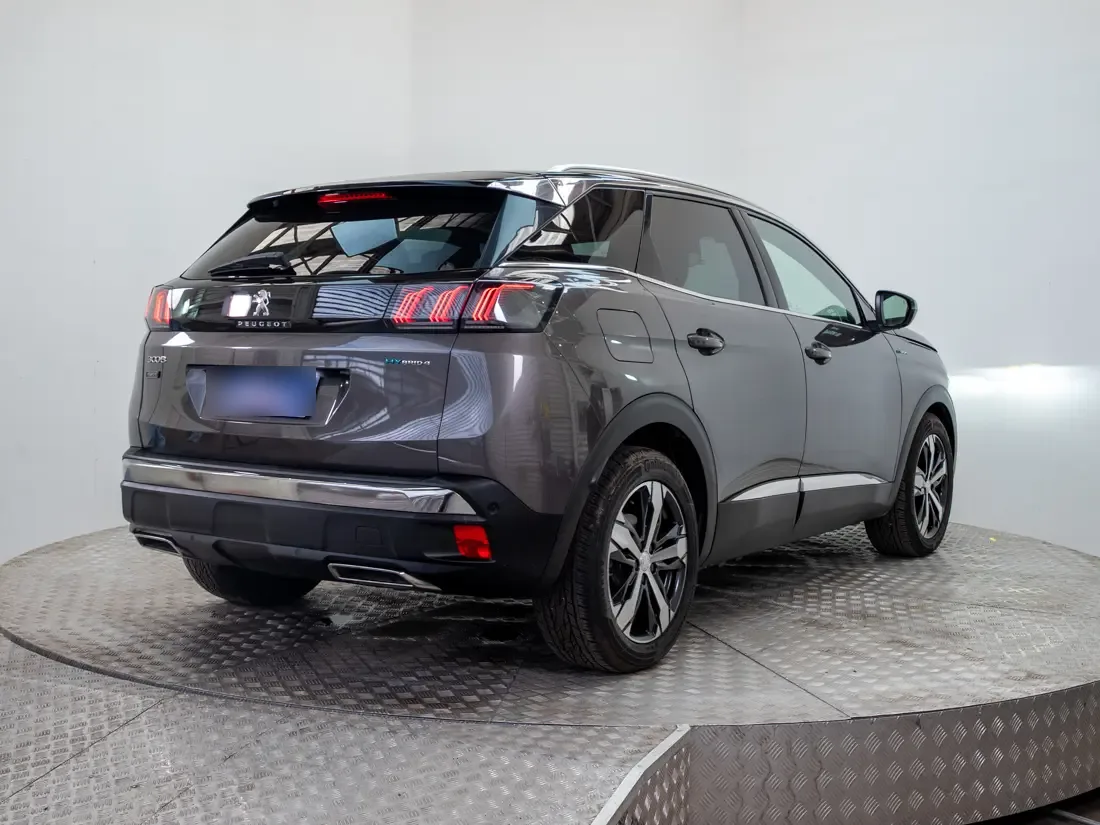 Peugeot 3008 3008 Hybrid 300 4x4 1.6 Aut año 2023