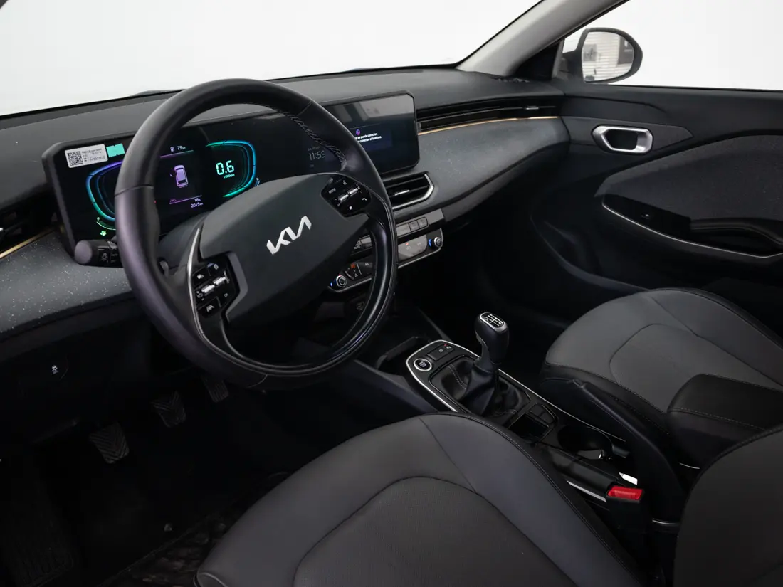 Kia K3 Cross Ex 1.6l 6mt Full año 2026
