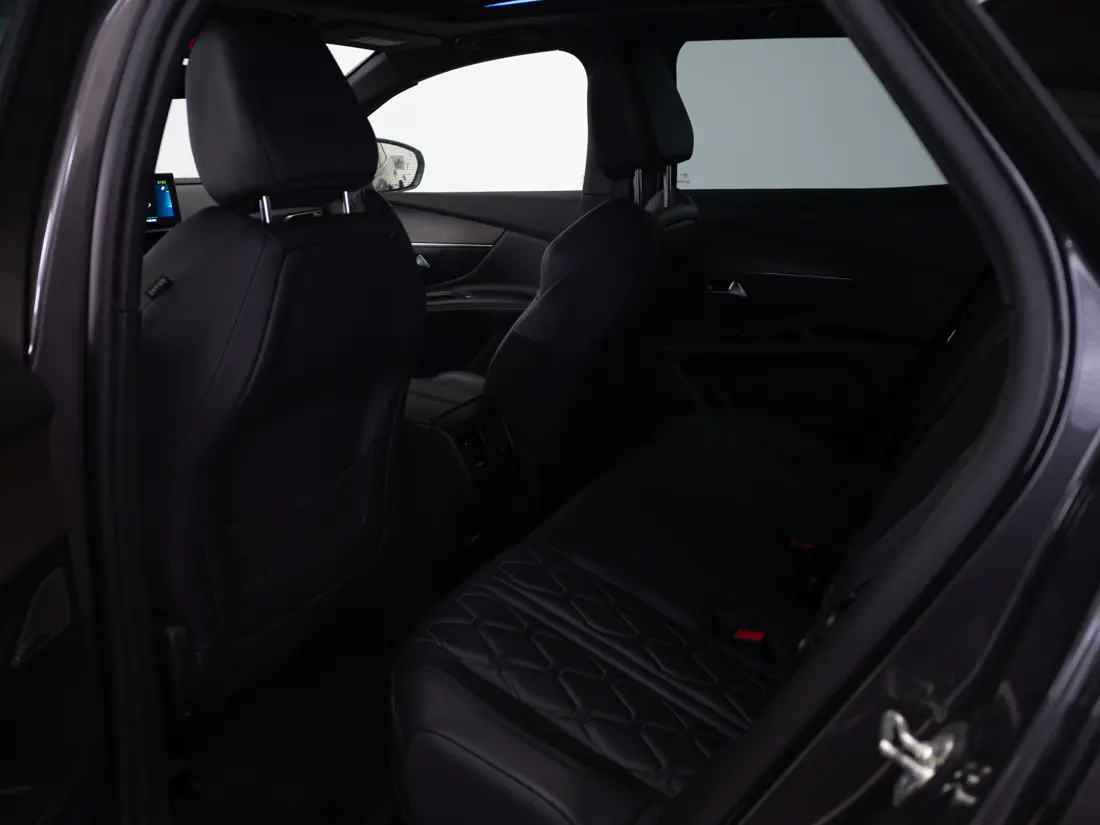 Peugeot 3008 3008 Hybrid 300 4x4 1.6 Aut año 2023