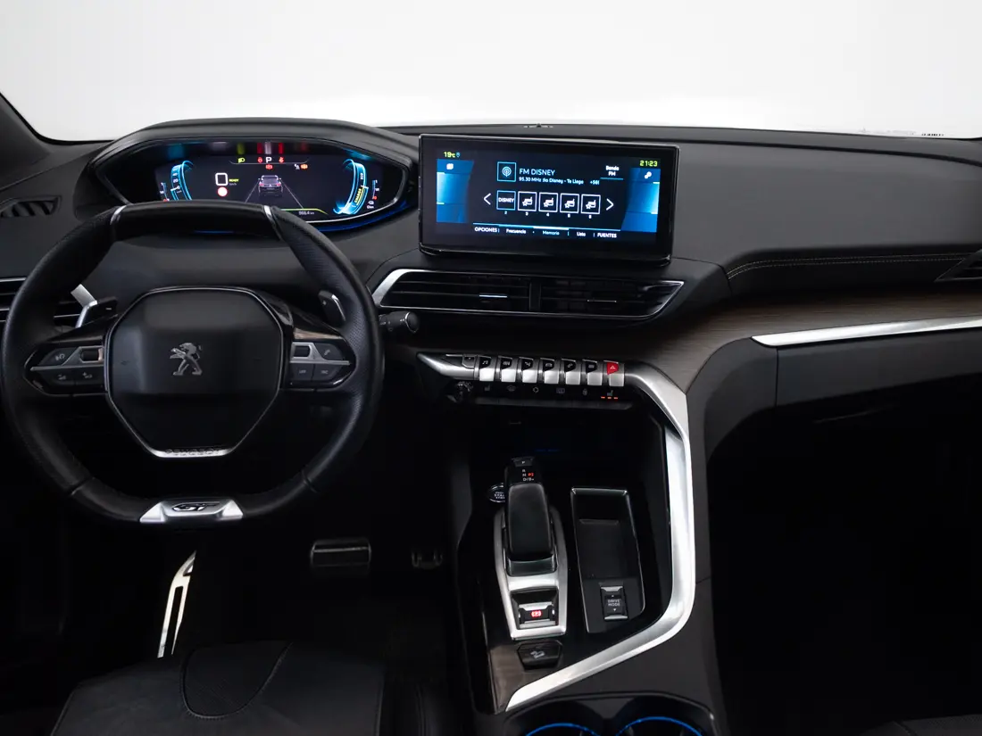 Peugeot 3008 3008 Hybrid 300 4x4 1.6 Aut año 2023
