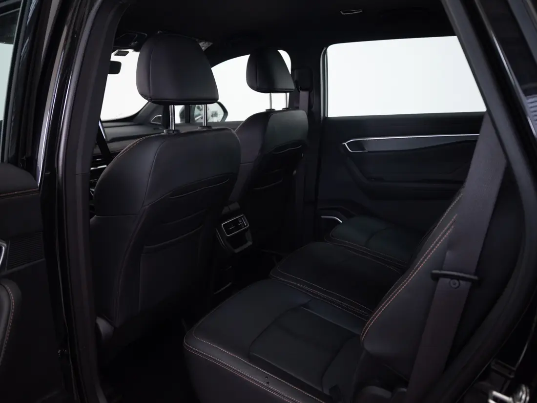 Geely Okavango Okavango Exclusive Gk 2.0 T 7dct año 2026